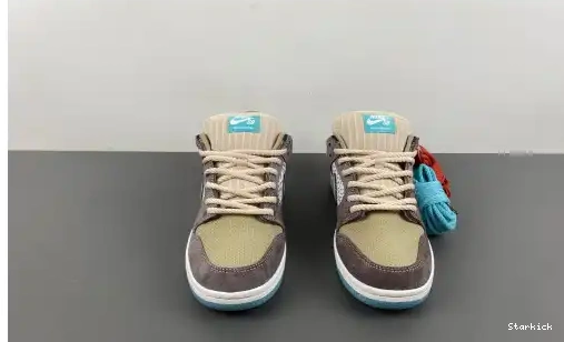 FZ3129-200  Low Savings Nike Big SB Dunk Money 0610
